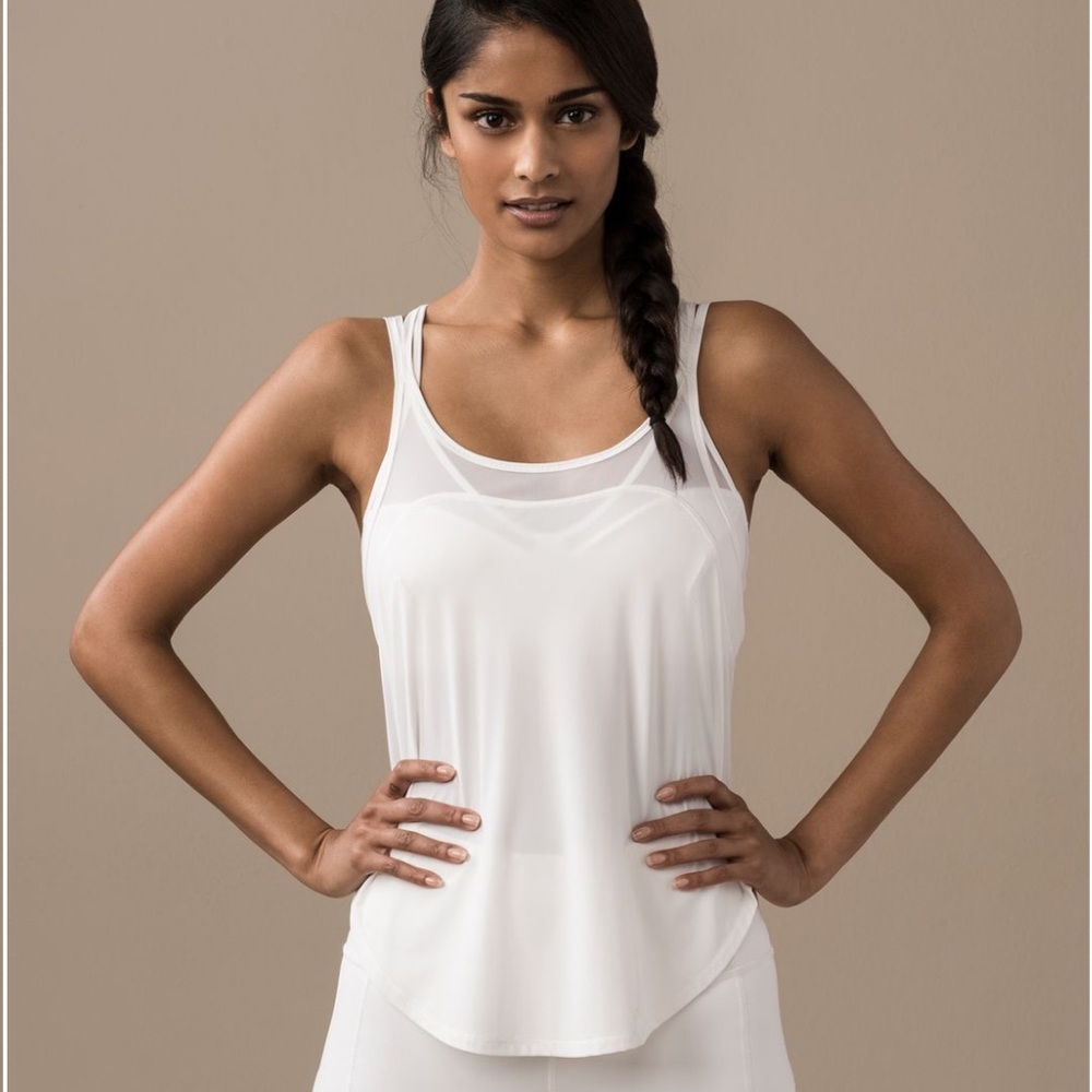 Lululemon Sz 4 Anew Singlet in 
White, Like New